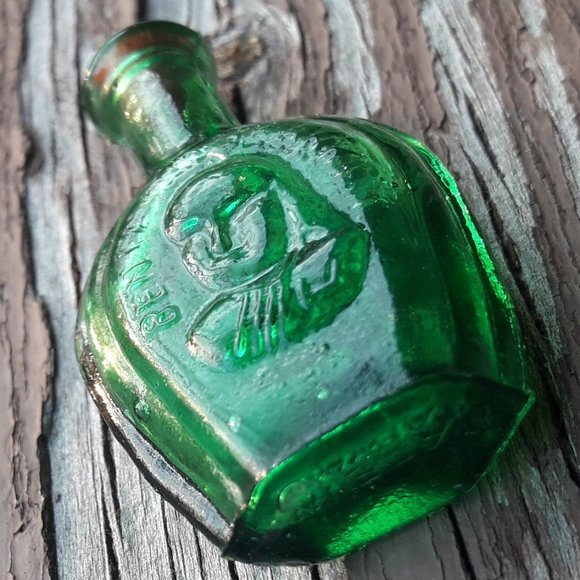 Vintage Glass Bottle with Lid Benjamin Franklin Green Art Glass Dollhouse - Picture 2 of 11